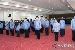 Walikota Pangkalpinang lantik kepala sokolah tingkat SD dan SMP