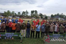 Bupati Bangka resmi buka turnamen bola Mulkan CUP