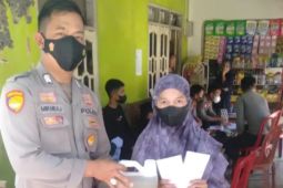 Warga Sulbar yang bersedia divaksinasi dapat lima liter minyak goreng