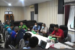 Wabup : Pemkab Tanah Laut berusaha cari solusi bencana banjir