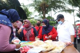 Program Bulan Maret Padat Karya di Surabaya tekankan pemberdayaan UMKM