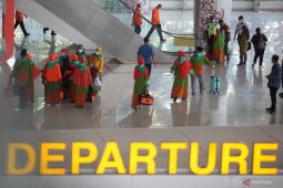 Jamaah umrah kembali diberangkatkan dari Bandara Juanda