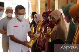 Jelang Ramadan, Yayasan Muslim Sinar Mas Land Salurkan Ribuan Liter Minyak Goreng