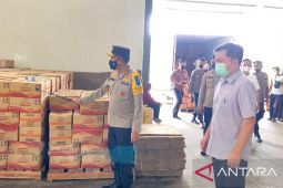 Pantau distributor minyak goreng di Pangkalpinang, Kapolda pastikan stok stabil dan normal