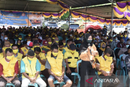 Gubernur Gorontalo janjikan bantuan modal usaha bagi warga