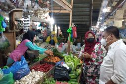 Jelang Ramadhan, Harga kebutuhan pokok di tujuh pasar Surabaya relatif stabil
