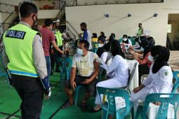 Dukung program pemerintah, vaksinasi massal terus dilaksanakan Polresta Deliserdang