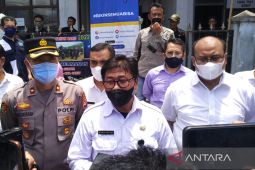 Pasokan minyak goreng di Garut cukup, dijual di atas HET