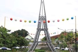 Semakin cetarr, Pemkot Madiun bangun Menara Eiffel di Sumber Umis