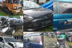 Lima mobil satu sepeda motor bertabrakan di jalan lintas Tebing Tinggi - Kisaran