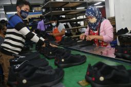 Pertumbuhan UMKM di Kota Surabaya diperkuat melalui program padat karya