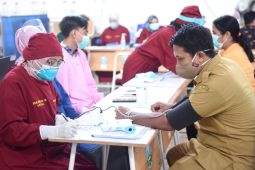 Wali Kota Kediri apresiasi perjuangan perawat tangani pasien COVID-19