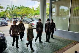 Gubernur Khofifah minta kepala daerah segerakan penyerahan LKPD