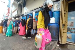 Sepekan, Ketua OJK baru sampai anggaran BLT minyak goreng