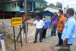 Pemasangan plang kawasan IKN di permukiman membuat masyarakat Sepaku khawatir