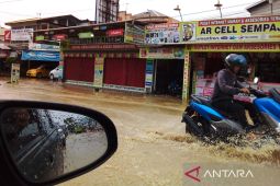 Sejumlah kawasan Kaltim diprakirakan hujan petir Senin-Selasa