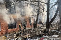 Presiden Ukraina Zelenskyy: Teror Rusia di Mariupol akan "dikenang berabad-abad"