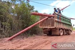 PLN kembali nyalakan listrik delapan desa di Sanggau