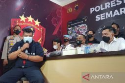 Seorang pria tusuk dua orang  karena berebut lahan parkir