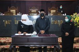 DPRD Jatim sahkan Raperda Pelindungan Pekerja Migran