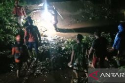 Tim SAR gabungan lanjutkan pencarian bocah hilang terseret arus sungai di Sumenep