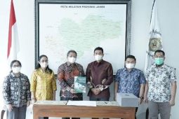 Bupati Batanghari serahkan LKPD tahun anggaran 2021