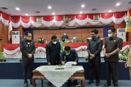 DPRD Belitung sahkan empat raperda menjadi peraturan daerah