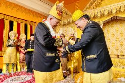 Ketua DPD RI terima gelar kehormatan Ampon Chiek dari Raja Beutong IX Aceh