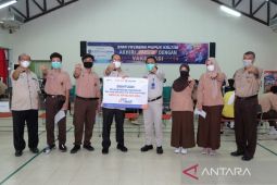 Menuju PTM 100%, PKT gelar vaksinasi booster bagi siswa SMA YPK