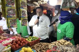 Government to maintain HET for bulk cooking oil: Minister Hartarto