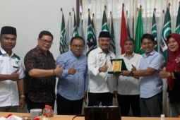 Ngobrol Santai KAHMI Sumut dengan Ketua PWI: Publik Butuh Pemikiran Alumni HMI