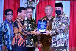 Boy Rafli Amar dianugerahi penghargaan Pro Eksistensi