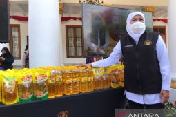 Khofifah minta komitmen distributor di Jatim salurkan minyak goreng