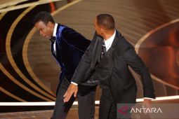 Will Smith minta maaf kepada Chris Rock