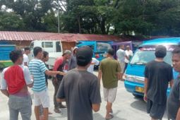 Puluhan sopir di Ternate gelar aksi mogok minta kenaikkan tarif, begini kronologinya
