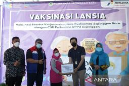 Pertamina berikan vaksinasi gratis bagi lansia