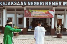Ini pasangan non muhrim di Bener Meriah yang dicambuk