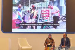 Minister highlights people's empowerment innovations at GEC