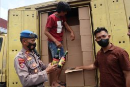 Polres Pandeglang sita ribuan botol minuman keras jelang Ramadhan 1443 H