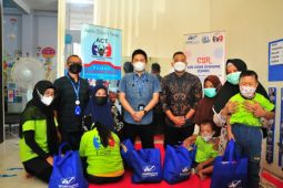 Hari Down Syndrome Sedunia, WOM Finance berbagi dengan anak berkebutuhan khusus