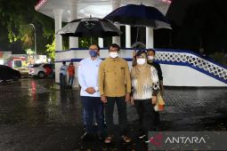 Sebanyak 216 ton sampah plastik dimanfaatkan untuk bangun jalan aspal di Garut