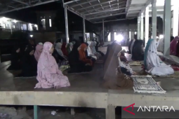 Jamaah Ponpes Mahfilud Duror Jember puasa Ramadhan lebih awal