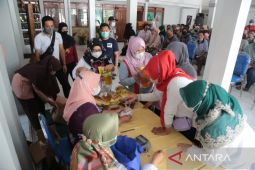 Pemkot Probolinggo gelar operasi pasar minyak goreng murah jelang Ramadhan