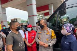 Pertamina siapkan SPBU Mobile atasi truk antre solar