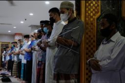 Dokter ingatkan masyarakat tetap pakai masker saat shalat tarawih di masjid