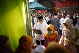 Berbagai kue khas Pontianak di Stand "Kampong Ramadan Kreatif"