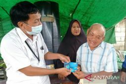 Tim Kemensos uruskan kartu BPJS untuk Mbah Min di Samarinda