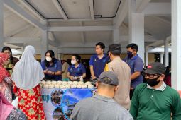 RMI Blitar operasi pasar gula pasir sambut Ramadhan dan Idul  Fitri 2022