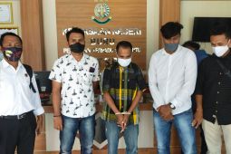 Polisi limpahkan tersangka kasus pencabulan Namrole ke Kejari Buru