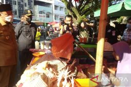 Pemerintah Provinsi Bengkulu salurkan 16 ton minyak goreng curah